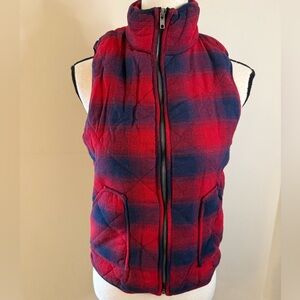 Staggato preppy quilted vest red & navy blue plaid zip front chunky warm SZ SM